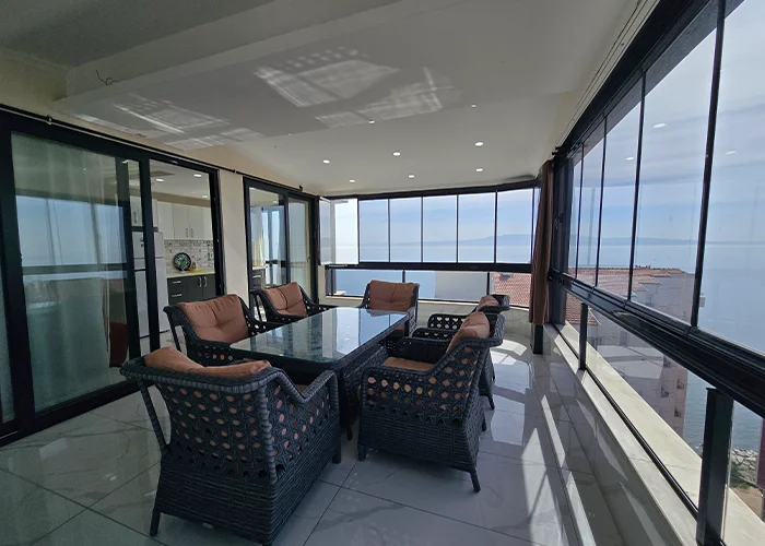 Armutlu Suit Daire Geniş Balkon ve Teras