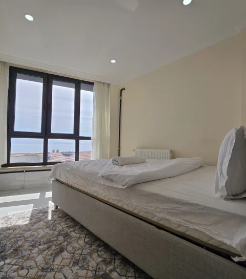 Armutlu 3+1 Suit Daire Rezervasyon